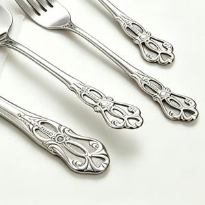 Personligt tårtkniv- och serveringsset, Anpassat serveringsset för bröllopstårtor, Genombrutet eller blommigt handtag, Graverad present bild 14