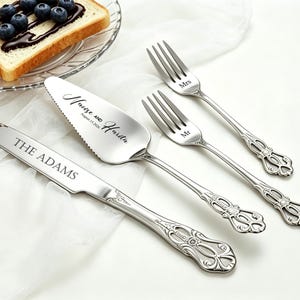 Personligt tårtkniv- och serveringsset, Anpassat serveringsset för bröllopstårtor, Genombrutet eller blommigt handtag, Graverad present bild 5
