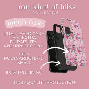 Pu&ograve; includere: Una custodia per telefono a doppio strato con motivo floreale rosa su guscio in policarbonato e rivestimento in TPU nero. Il testo recita: my kind of bliss COLLECTIVE, tough case, DUAL LAYER CASE FOR EXTRA DURABILITY AND PROTECTION, 100% POLYCARBONATE SHELL, 100% TPU LINING, HIGH QUALITY PROTECTION.