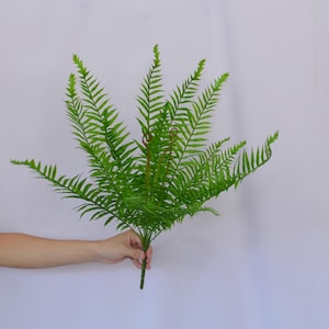 Artificial Sword Fern Stem, Tropical Fern Plant, Faux Greenery for Home Decor, Realistic Fern Leaf Arrangement, Indoor Fake Plant Decoration
