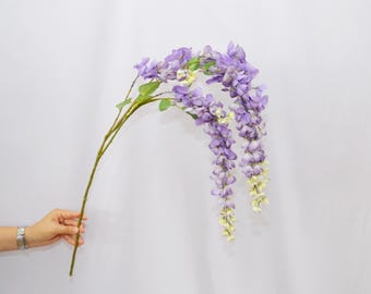 Kunstmatige blauweregen stengel met bladeren, blauwe en paarse hangende zijdebloem wijnstok, realistische nep blauweregen tak voor bruiloftsdecor