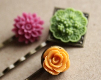 Antiqued Brass Hair Pins - Flowers - Raspberry, Grass, Honey