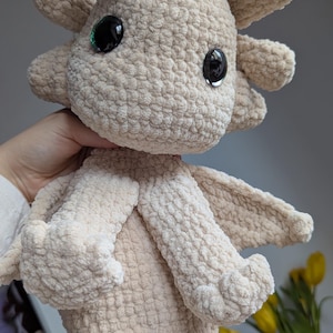 Beige Crochet Night Fury Dragon – Soft Handmade Toothless-Inspired Plush – Fantasy Dragon Toy – Gift for Her or Him