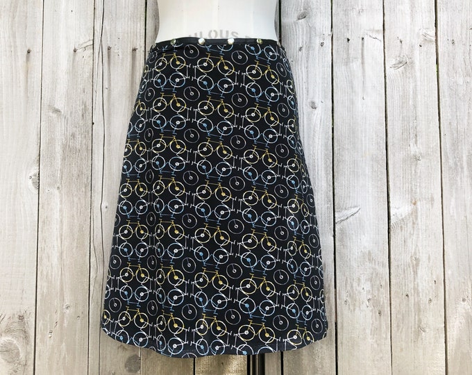 snap skirt, bike skirt, black skirt, hiking skirt, handmade skirt, adjustable skirt, Erin MacLeod, FREE SHIPPING