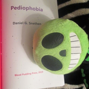 PEDIOPHOBIA by Daniel G. Snethen 2019 Blood Pudding Press poetry chapbook creepy, crawly, horrific little doll heads,doll phobia image 7