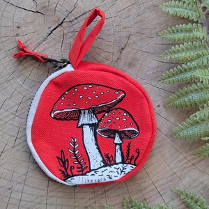 mushroom coin pouch | mushroom zipper bag | mushroom earbud holder | screenprinted mushroom bag | mushroom change purse | mushroom coin bag