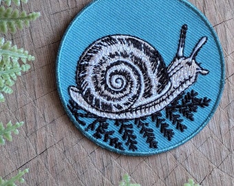 Parche termoadhesivo de caracol: aplique bordado en verde azulado natural para rellenar medias