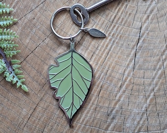 leaf keychain | nature keychain | forest keychain | leafy keychain | plant keychain | leaf gift | leaf art | leaf zipper pull