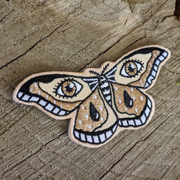 moth patch | moth gift | insect patch | bug patch | forest patch | woodland patch | embroidered patch | nature patch