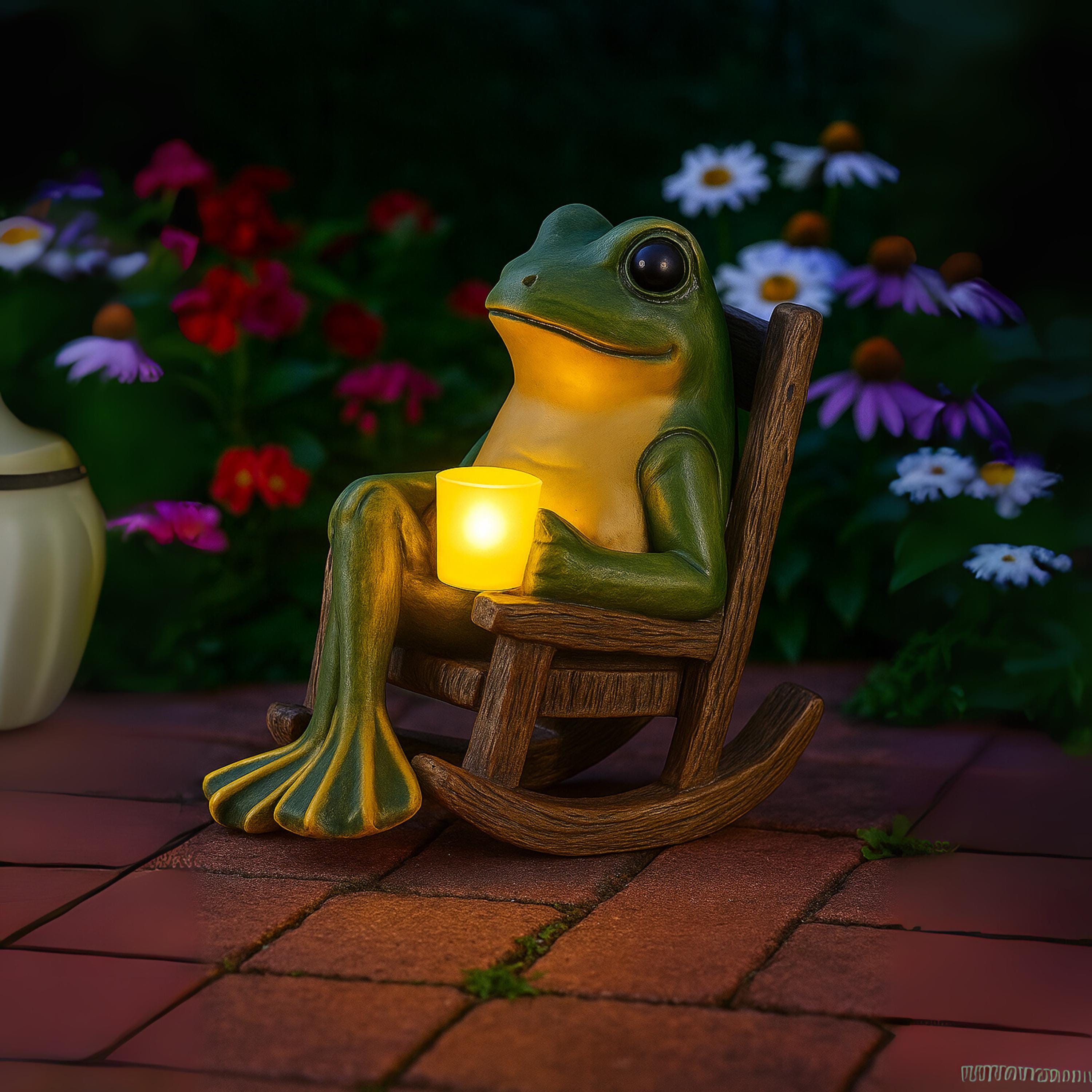 Solar-Powered Garden Frog Statue | Funny Resin Frog | Outdoor Lawn & Patio Decor