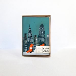 Set van zes blanco notitiekaarten - Groeten uit New York, Foxes Building a Snowman on the Rooftop