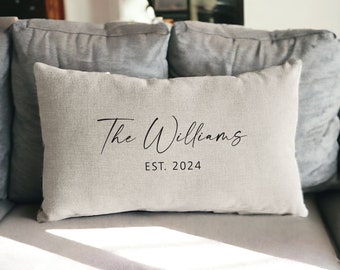 Copertina del cuscino con nome di famiglia personalizzato, Cuscino personalizzato, Cuscino familiare, Regalo per la nuova casa, Regalo di inaugurazione della casa, Regalo di nozze personalizzato, Regalo di fidanzamento