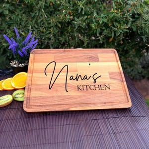 Mothers Day Gift, Engraved Cutting Board, Custom Cutting Board, Charcuterie Boards, Housewarming Gift, Nana Gift, Gift for Mom, Mom Gift