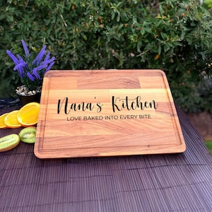 Mothers Day Gift, Custom Cutting Board, Grandma Cutting Board, Charcuterie Boards, Engraved Cutting Board, Gift for Mom, Nana Gift