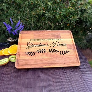 Mothers Day Gift, Custom Cutting Board, Charcuterie Board, Personalized Cutting Board, Grandma Gift, Nana Gift, Personalized Gifts,Mom Gifts