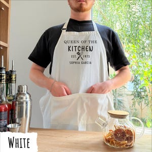 Custom Name Apron, Personalized Apron for Women, Personalized Gifts, Cooking Apron, Baking Apron, Chef Apron, Gift for Mom, Christmas Gifts