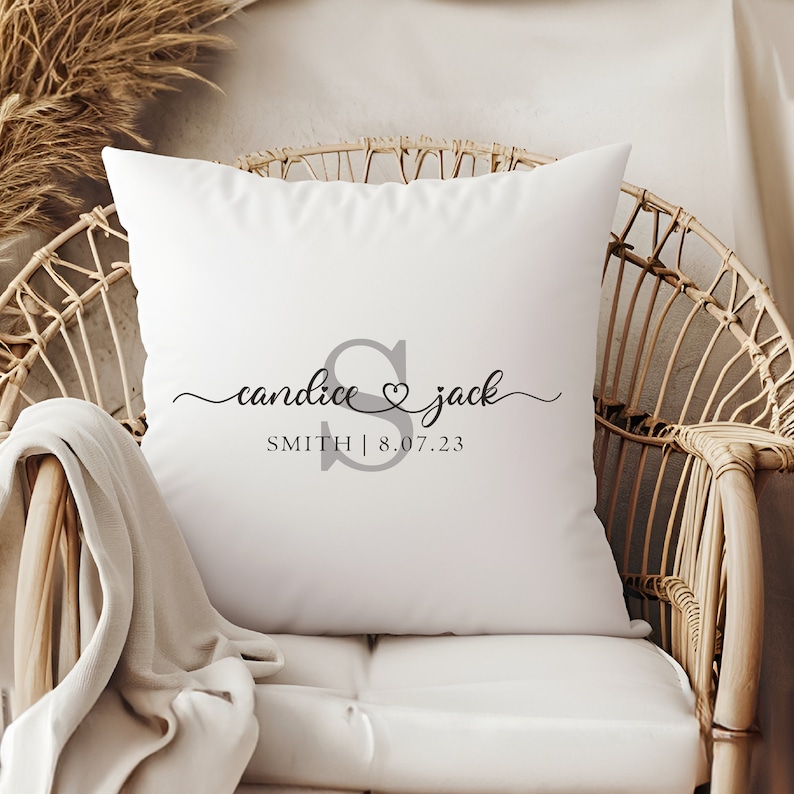 Custom Couple Pillow, Engagement Gift for Couple, Custom Wedding Gift, Personalized Pillow,Anniversary Gift,Bridal Shower Gift,Newlywed Gift