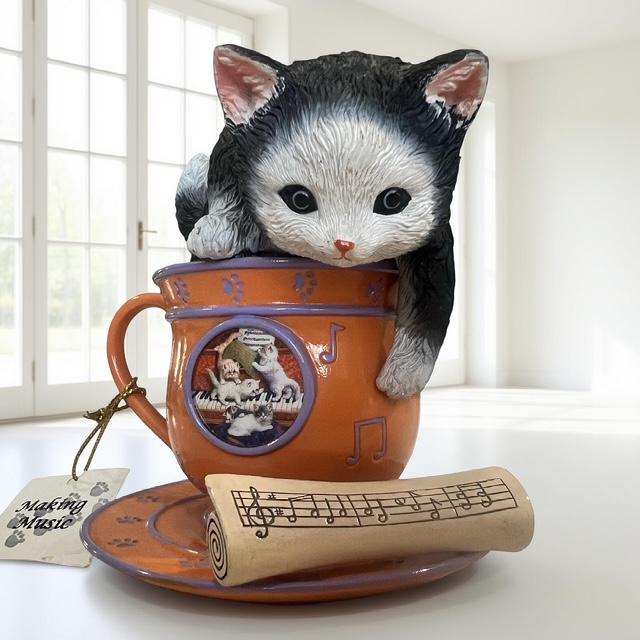 Hamilton Collection Cat Figurine - Etsy