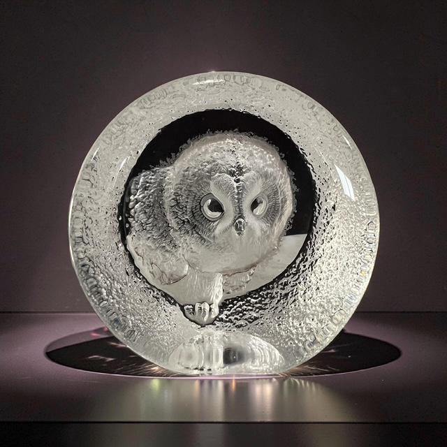 Mats Jonasson Signed Etched Swedish Crystal Snow Owls Art Glass Paperweight