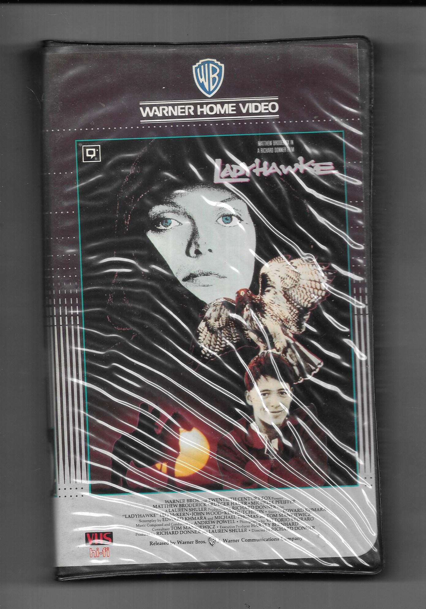 VHS Ladyhawke 1985 Warner Bros. Non Rental W/original Clam
