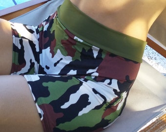 Camo print yoga pants or lifting shorts for crossfit / activewear high waist exercise shorts