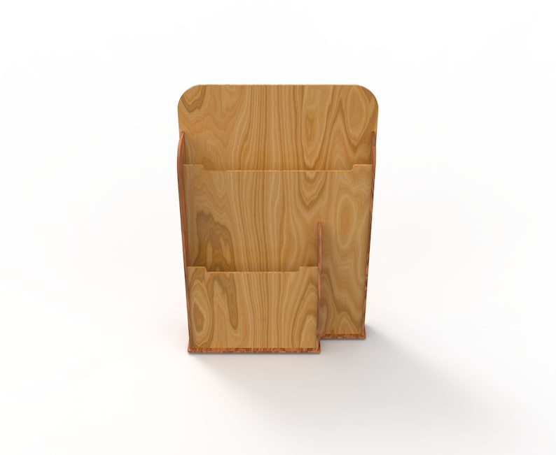 Peut inclure: Un porte-brochures en bois avec trois fentes pour afficher des brochures ou des d&eacute;pliants. Le porte-brochures est en bois brun clair avec un motif de grain naturel.