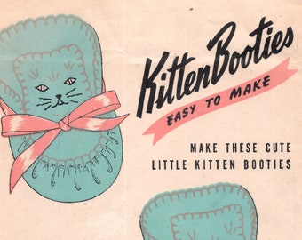 Kitten Baby Booties Knitting Kit Unused ~ Flannel Booties kit ~ 1940s Clark 727
