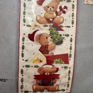Bucilla porte-cartes de Noël en feutre NOS à suspendre pour les Fêtes, 25 x 30 po. Ours en peluche Bucilla 82758