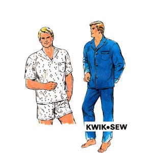 Puede incluir: Ilustración de dos conjuntos de pijama. Un conjunto es blanco con un pequeño patrón negro, una camiseta con cuello en V y pantalones cortos. El otro conjunto es azul con una camisa abotonada y pantalones. La marca "KWIK•SEW" es visible.