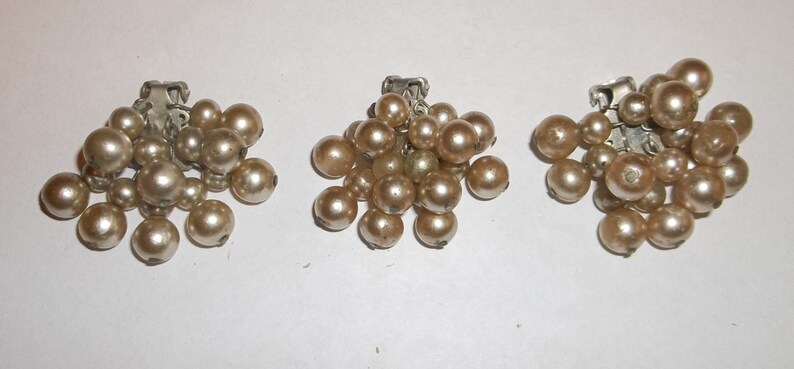 CLUSTER Bead Earrings Clip On Marked JAPAN Silvertone 1 pair 1 image 3