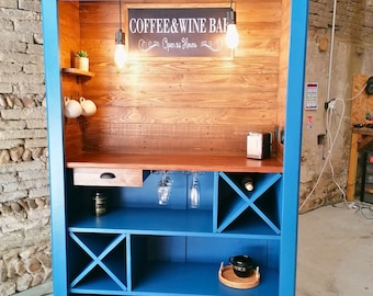 COFFEE BAR & WINE