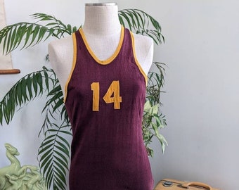 Vintage 50s Basketball Jersey | Sports Jersey | Number 14 | Unisport | Size Small XS