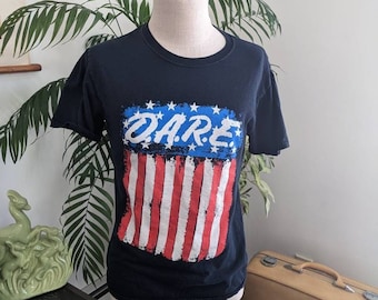 Vintage 90s DARE T-shirt | American Flag | Size Small XS