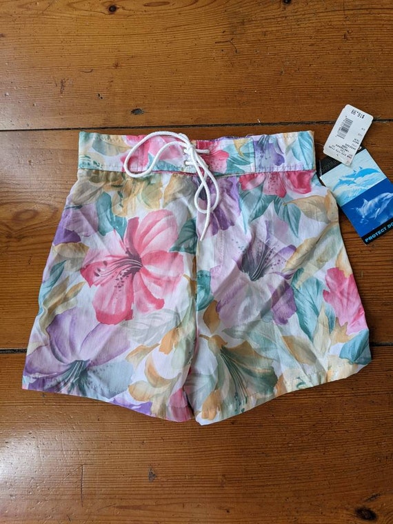 Vintage 80s NWT Girl's Floral Boardshorts Shorts |