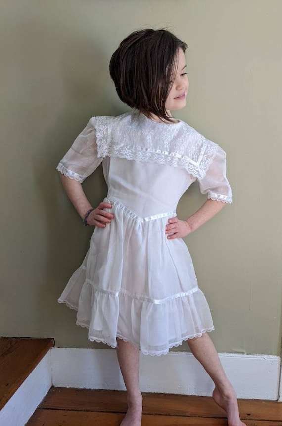 Vintage 70s/80s Girl's White Dress Communion Easter Maypole Party