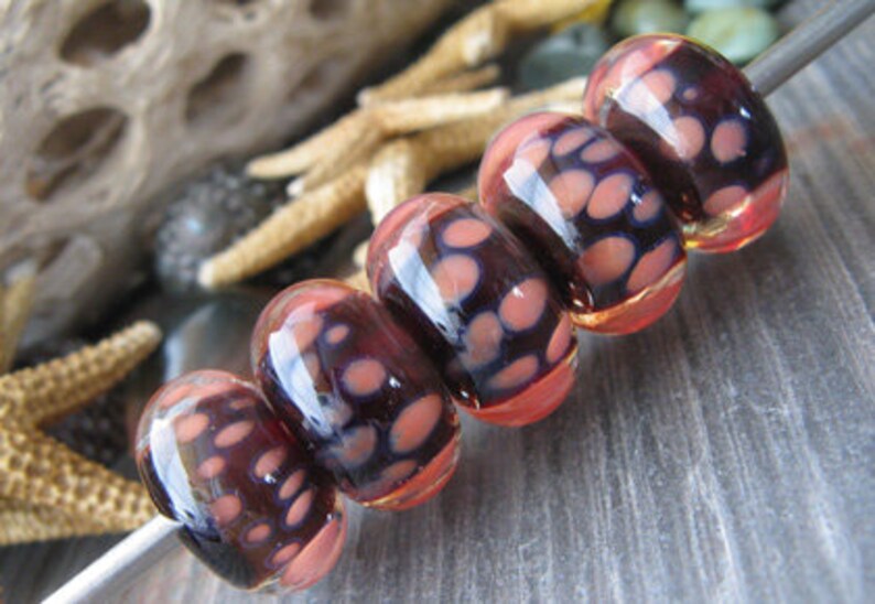 Eyes in the Dark... AGB boro glass lampwork beads