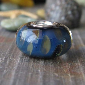 AGB sterling silver core boro glass lampwork bead, Look Back... image 4