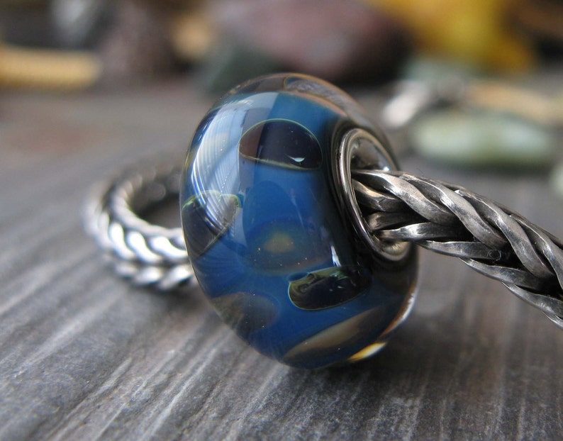 AGB sterling silver core boro glass lampwork bead, Look Back... image 1