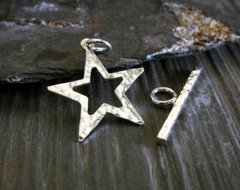 Star toggle clasp set handmade in sterling silver or 14k gold filled. Hammered 18mm necklace or bracelet closure. AGB jewelry findings.