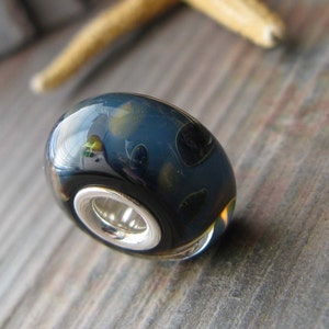 AGB sterling silver core boro glass lampwork bead, Look Back... image 5