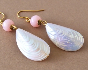 Lucite White Iridescent Oyster Gold Plated Earrings with Pink Opalescent Beads