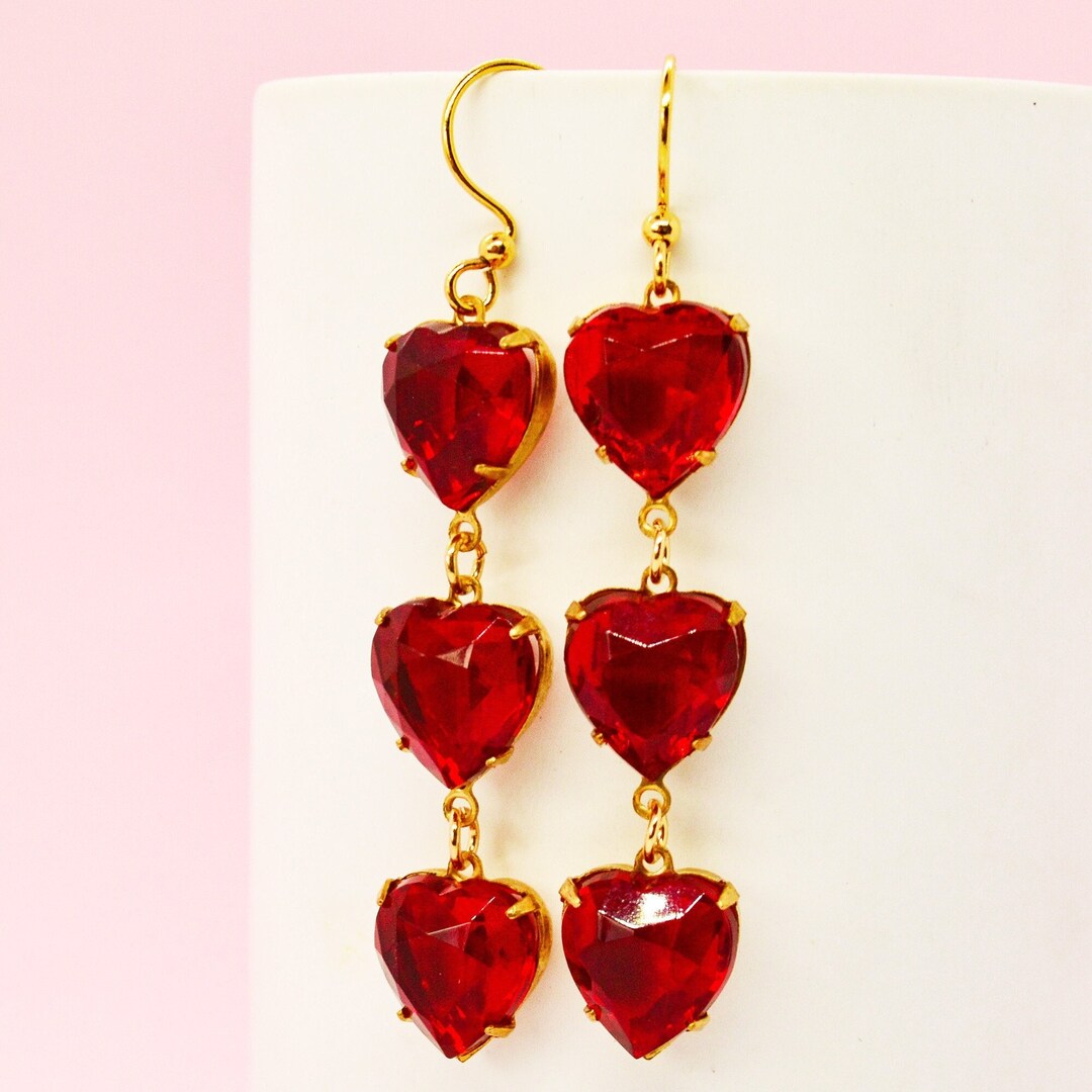 [COLD FRAME] ☆ / VERY VINTAGE TINY RED HEART EARRINGS VERY VINTAGE TINY RED HEART EARRINGS