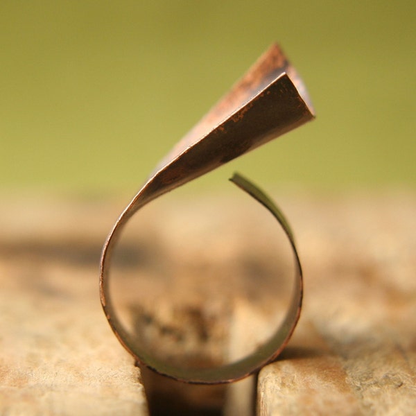 Curly Copper Ring