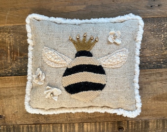 Bee Wool Applique Pattern Digital Instant Download  Debi Hubbs needle-turn crafts Pin Cushion Pillow Bowl Filler We Are In Stitches Easy