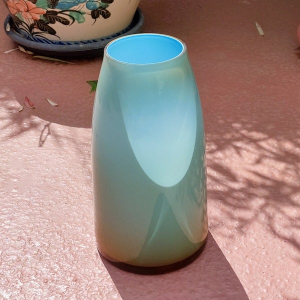 Grand Vase - OPALINE - BLEU et AMBRE - double couche - 20e siècle