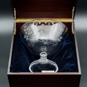 Scandinavian, full lead crystal art bowl, designed by Lisa Bauer for Orrefors, Sweden