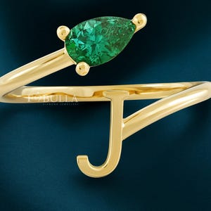 Anillo de oro macizo con inicial y piedra de nacimiento, anillo de oro con letra personalizada, regalo para mamá, piedra de nacimiento en forma de pera, delicado anillo para madres, anillos de joyería personalizados