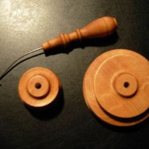 Kromski Symphony Spinning Wheel Walnut Free Shipping Special Bonus image 3