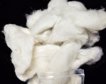 Cream Merino Wool Card Waste 21 Micron  Stuffing felting Dyeing Spinning Carding 4 Ounces