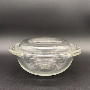 PYREX 1 Quart 022 Casserole With Lid VINTAGE FREE Shipping!!!!